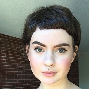 Meet your Posher, Sophia